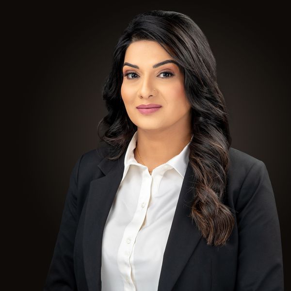 Nav Jhand, Associate